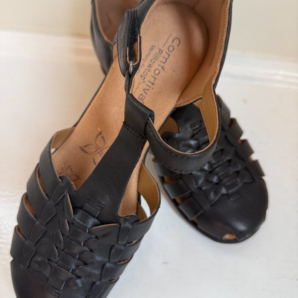 Comfortiva Persa Pillowtop Fisherman Sandals - BLACK - Picture 2 of 6